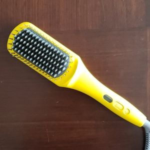 Drybar Brush Crush